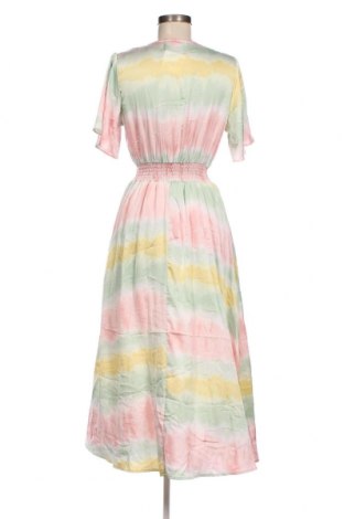 Rochie In April 1986, Mărime M, Culoare Multicolor, Preț 157,89 Lei