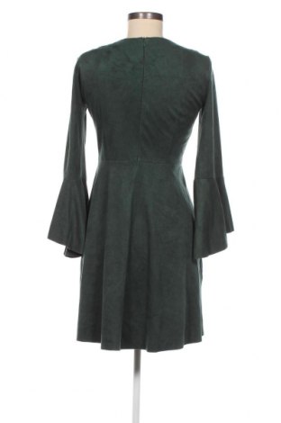 Kleid Mango, Größe S, Farbe Grün, Preis 7,81 €