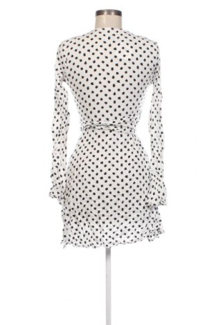 Kleid NA-KD, Größe M, Farbe Weiß, Preis 8,68 €