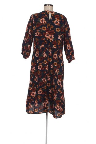 Kleid ONLY Carmakoma, Größe XL, Farbe Mehrfarbig, Preis 15,90 €