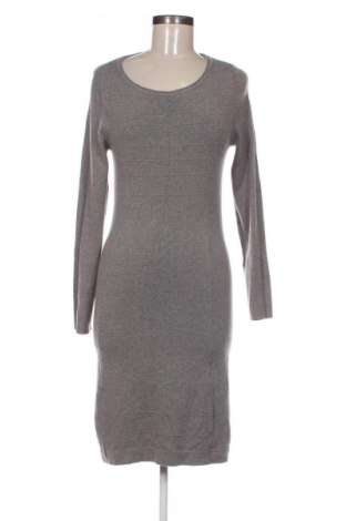 Kleid Olsen, Größe M, Farbe Grau, Preis 15,90 €