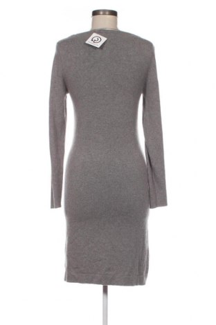 Kleid Olsen, Größe M, Farbe Grau, Preis 15,90 €
