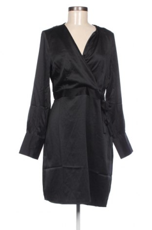Šaty  Pieces, Veľkosť M, Farba Čierna, Cena  17,58 €
