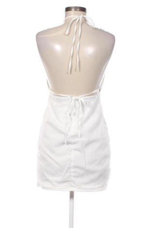 Φόρεμα Pretty Little Thing, Μέγεθος M, Χρώμα Λευκό, Τιμή 21,90 €