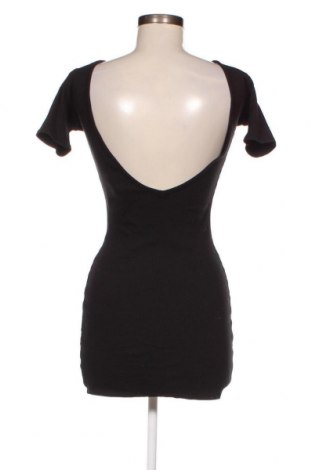 Φόρεμα Pull&Bear, Μέγεθος M, Χρώμα Μαύρο, Τιμή 9,30 €