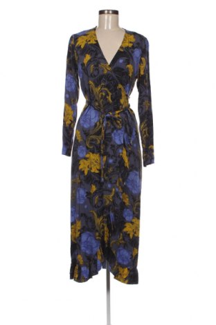 Kleid Selected Femme, Größe M, Farbe Mehrfarbig, Preis 29,34 €