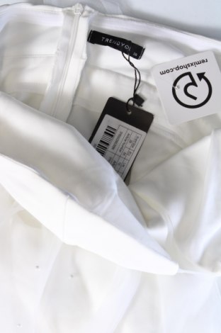 Φόρεμα Trendyol, Μέγεθος M, Χρώμα Λευκό, Τιμή 32,47 €