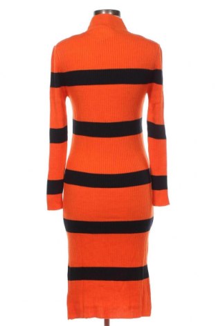 Kleid Trendyol, Größe M, Farbe Mehrfarbig, Preis 22,27 €