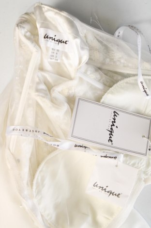 Kleid Unique, Größe XXS, Farbe Weiß, Preis 66,39 €
