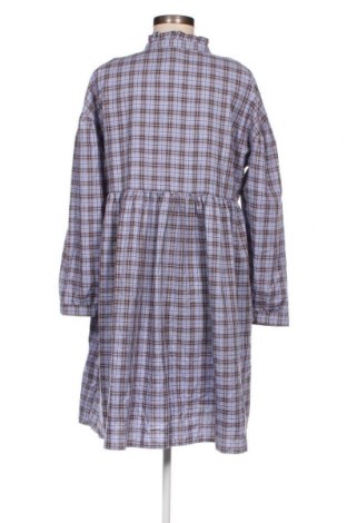 Kleid Vero Moda, Größe M, Farbe Lila, Preis 10,46 €