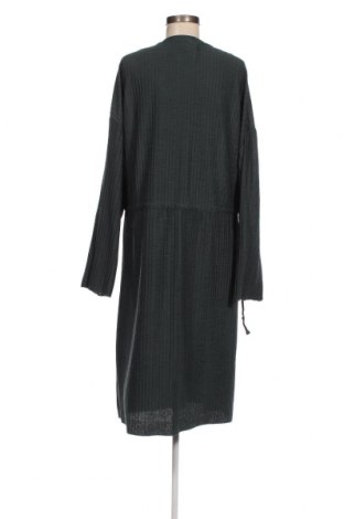 Kleid Zara Trafaluc, Größe M, Farbe Grün, Preis 11,02 €