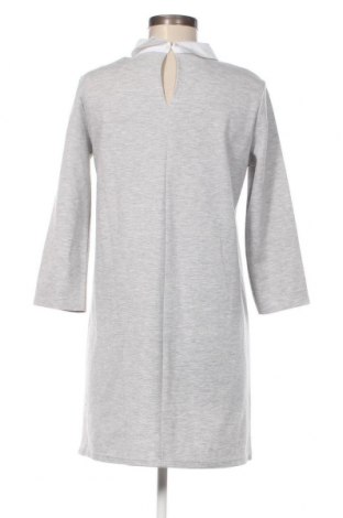 Kleid Zara Trafaluc, Größe S, Farbe Grau, Preis € 8,68