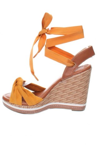 Sandalen, Größe 38, Farbe Orange, Preis 19,85 €