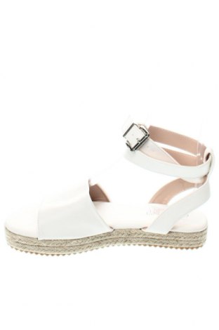 Sandalen Boohoo, Größe 38, Farbe Weiß, Preis 31,96 €