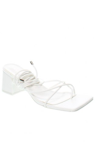 Sandalen Public Desire, Größe 43, Farbe Weiß, Preis 31,96 €