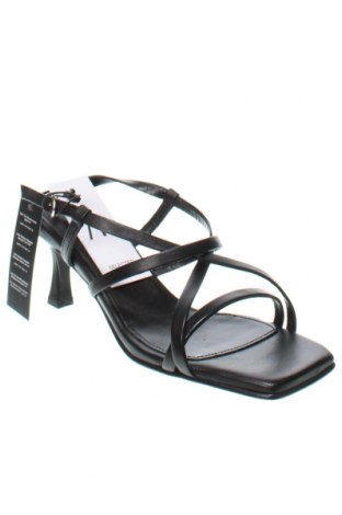 Sandále Selected Femme, Veľkosť 38, Farba Čierna, Cena  42,41 €