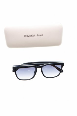 Слънчеви очила Calvin Klein Jeans, Цвят Син, Цена 154,80 лв.