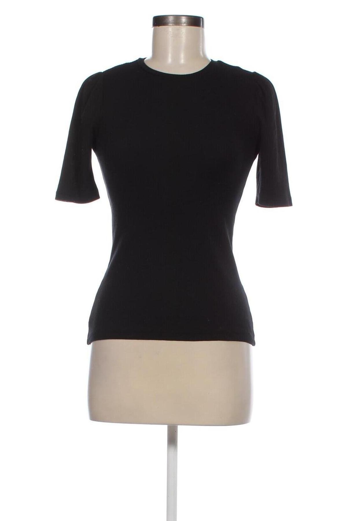 Дамска блуза Pieces, Размер M, Цвят Черен, Цена 18,40 лв.