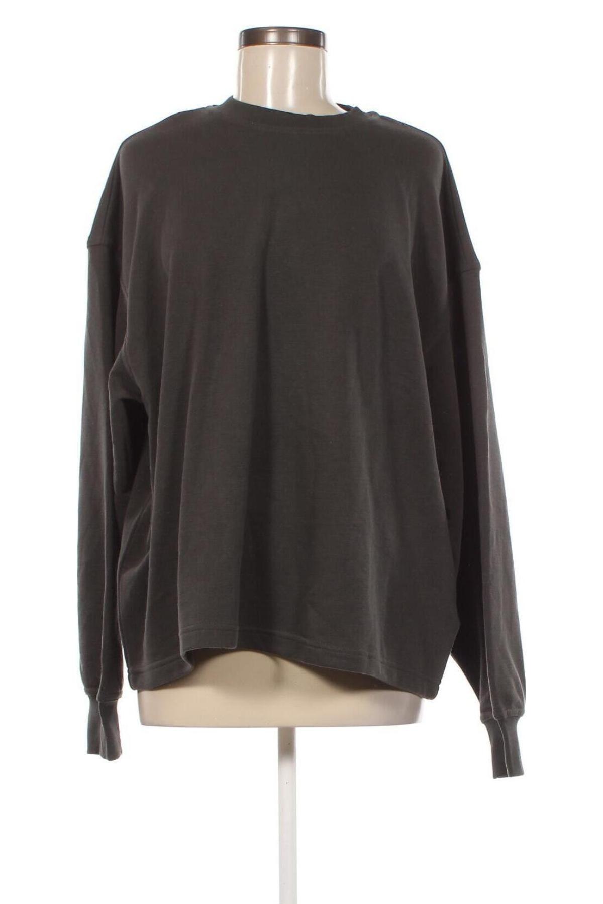 Γυναικεία μπλούζα Weekday, Μέγεθος M, Χρώμα Γκρί, Τιμή 7,35 €
