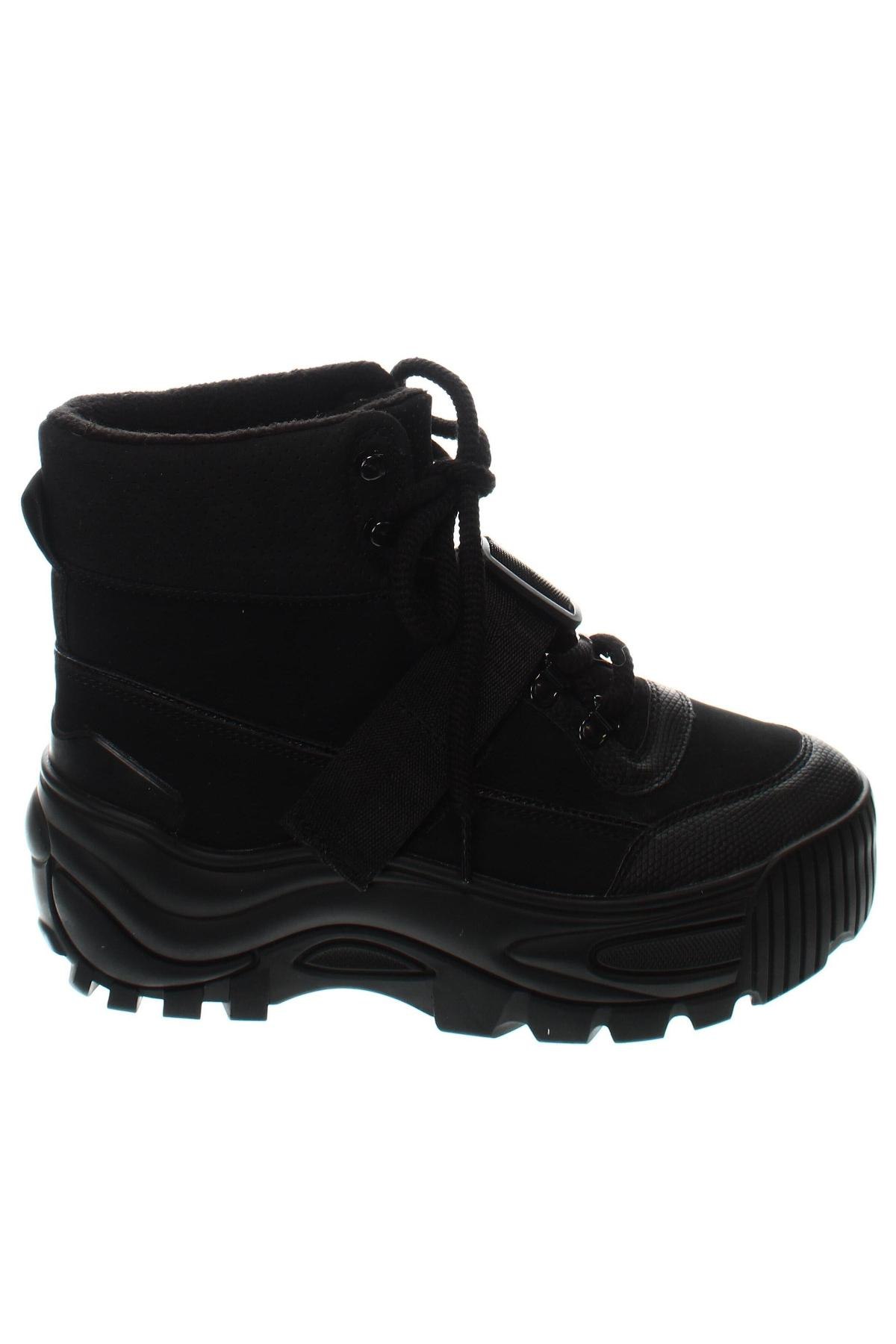 Damen Stiefeletten Bershka, Größe 39, Farbe Schwarz, Preis 15,03 €