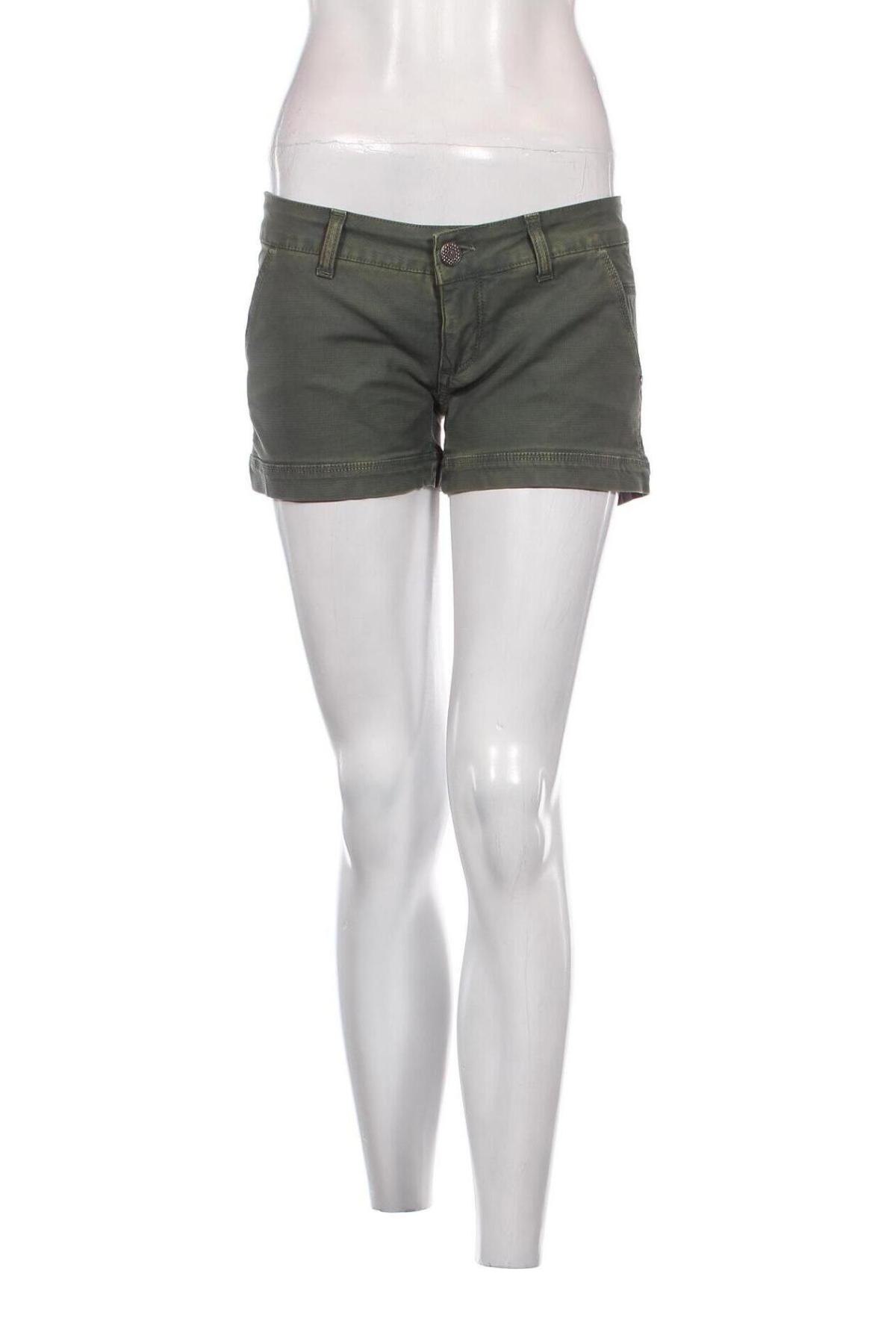 Дамски къс панталон, Размер S, Цвят Зелен, Цена 31,48 лв.