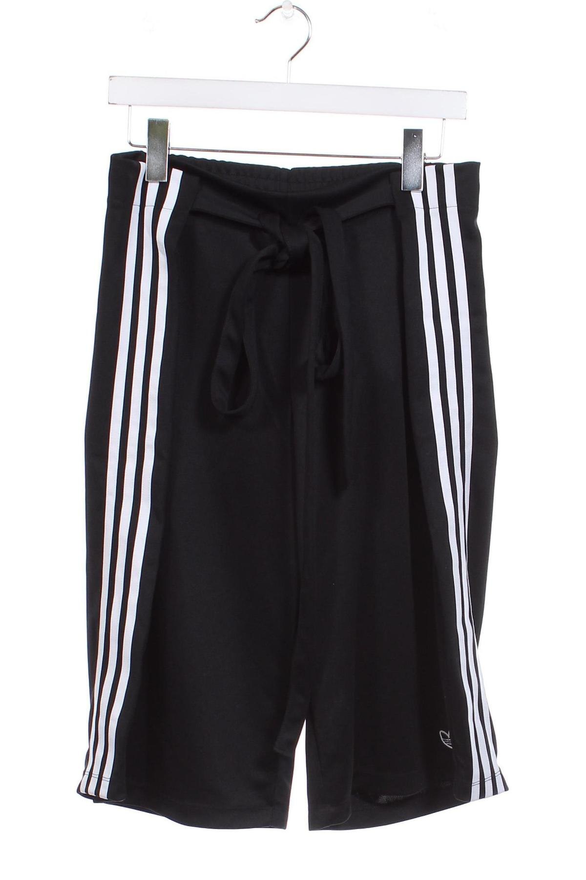 Dámske kraťasy  Adidas Originals, Veľkosť XS, Farba Čierna, Cena  39,69 €