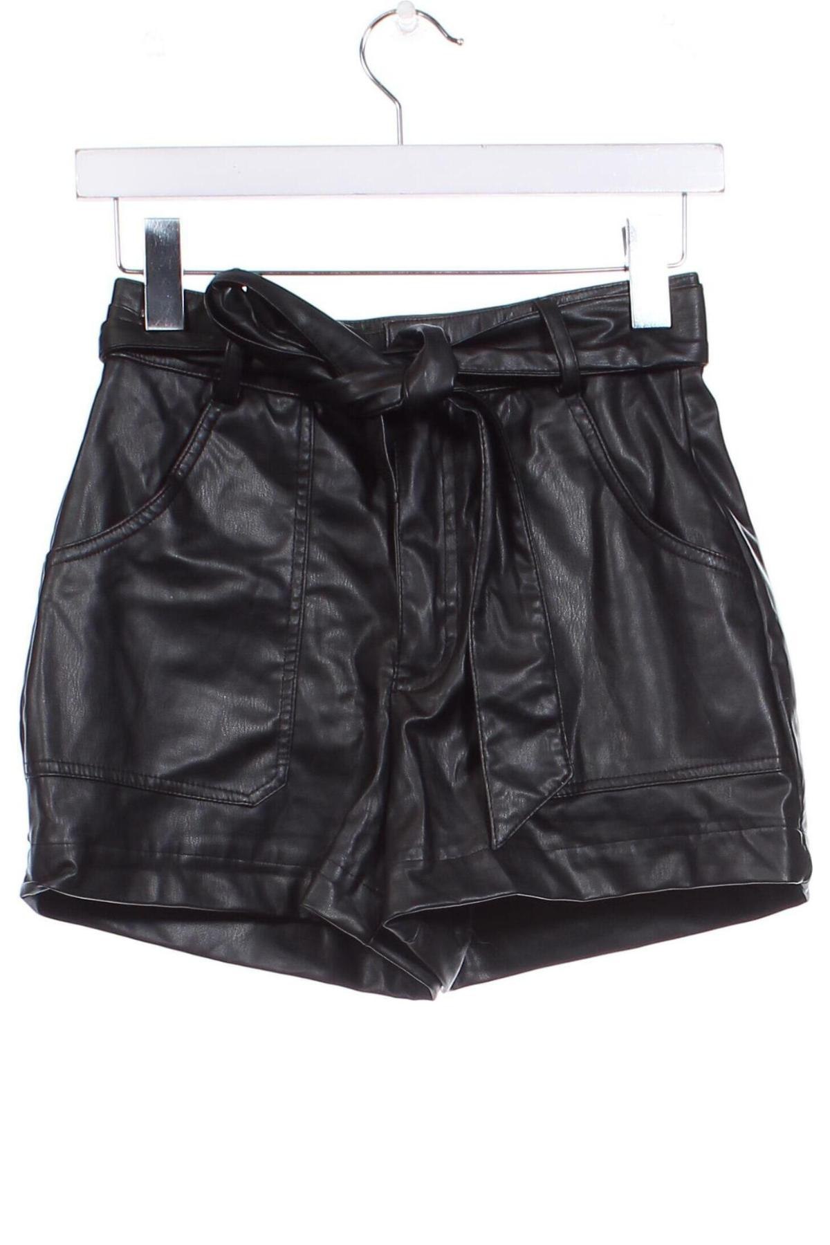 Pantaloni scurți de femei Zara, Mărime S, Culoare Negru, Preț 65,99 Lei