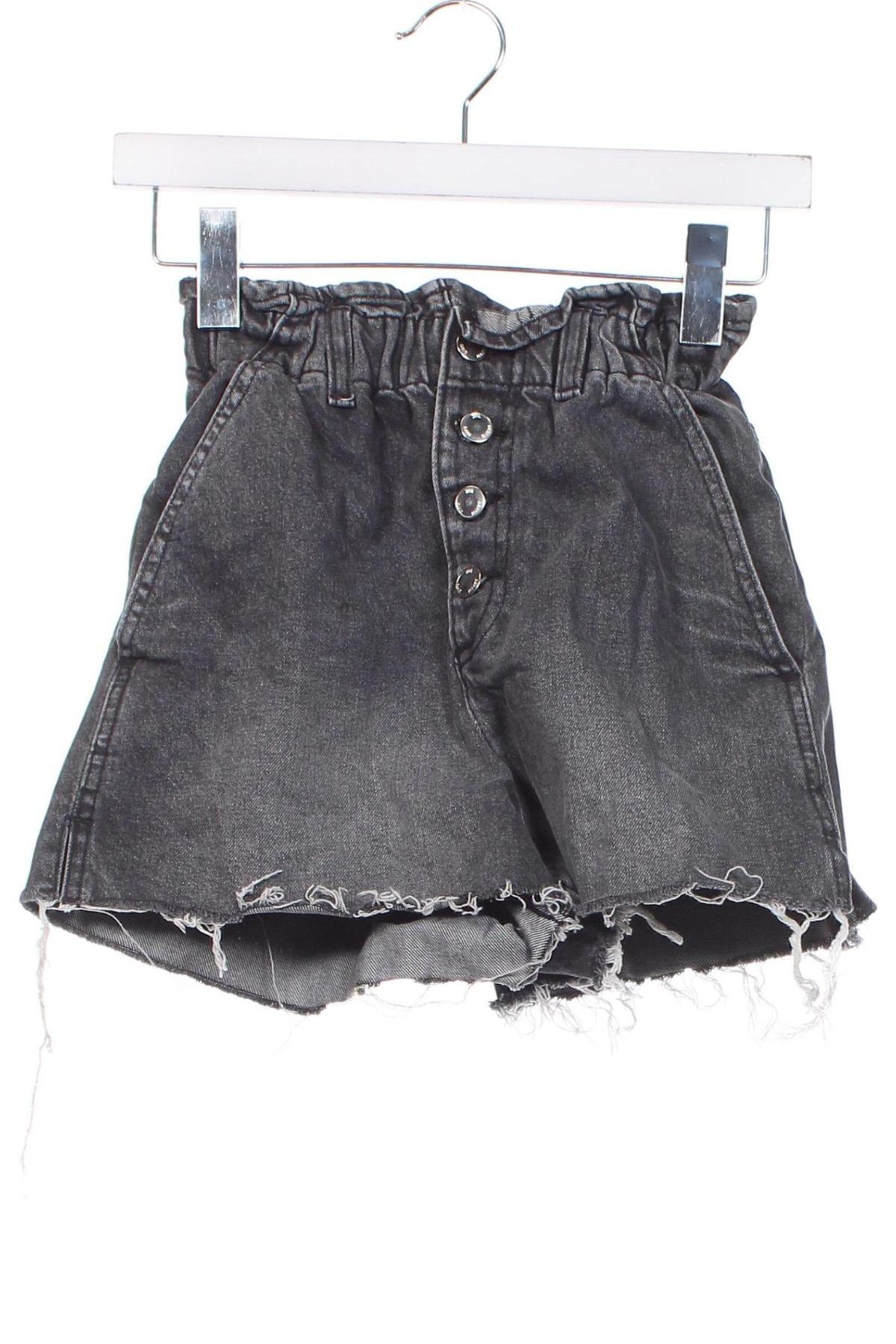 Pantaloni scurți de femei Zara, Mărime XXS, Culoare Gri, Preț 67,09 Lei