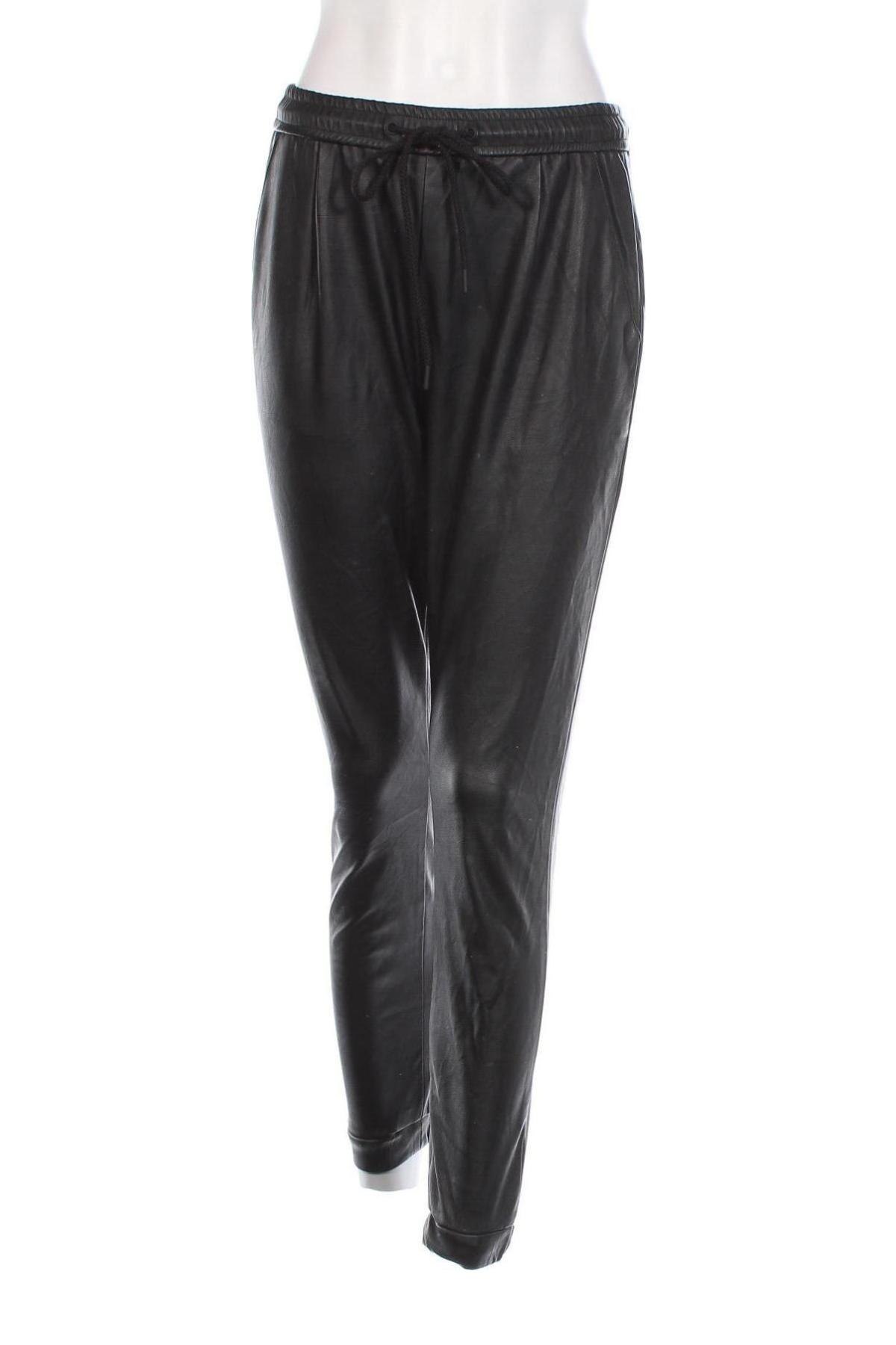 Pantaloni de femei Pull&Bear, Mărime S, Culoare Negru, Preț 26,71 Lei