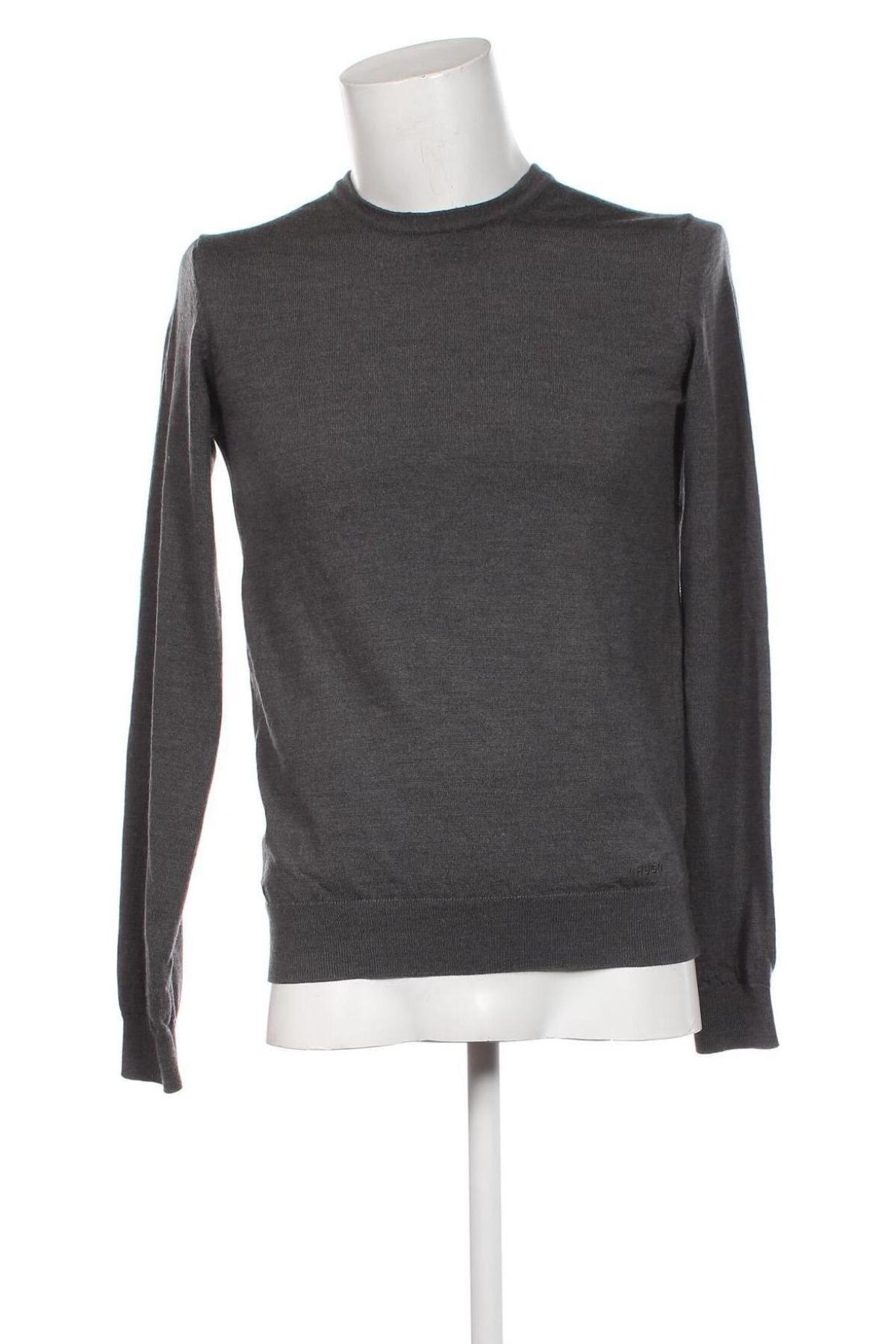 Herrenpullover Hugo Boss, Größe M, Farbe Grau, Preis € 65,47