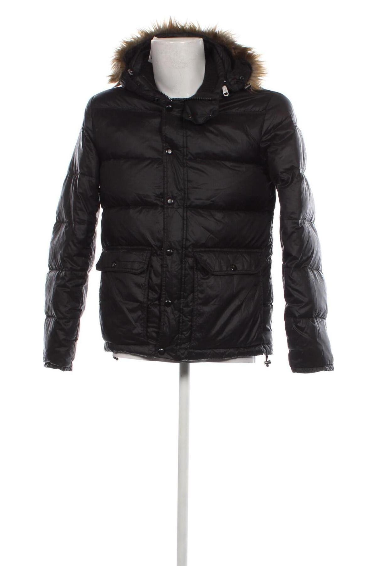 Pánská bunda  Esprit, Velikost M, Barva Černá, Cena  1 642,00 Kč