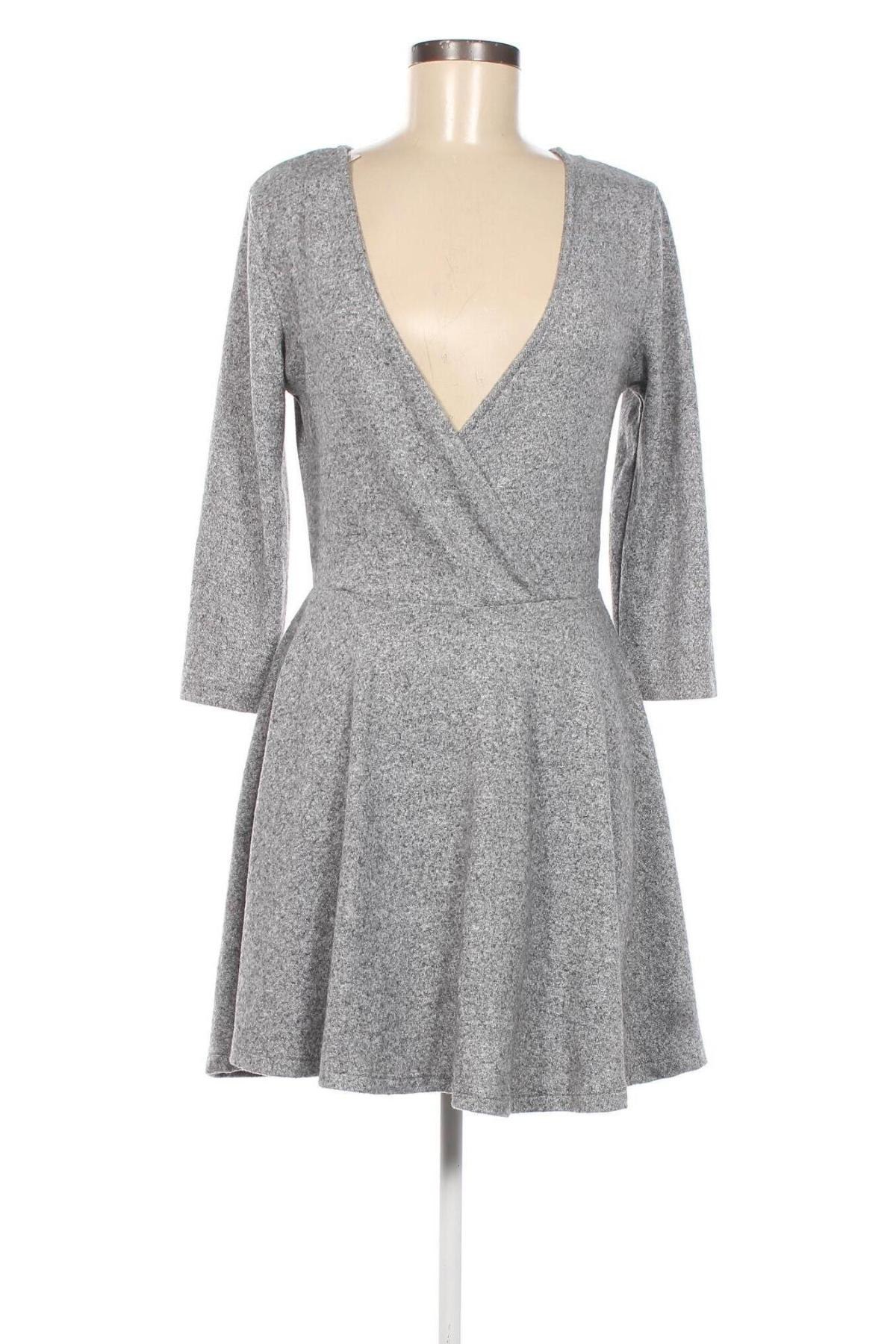 Kleid, Größe M, Farbe Grau, Preis € 8,07