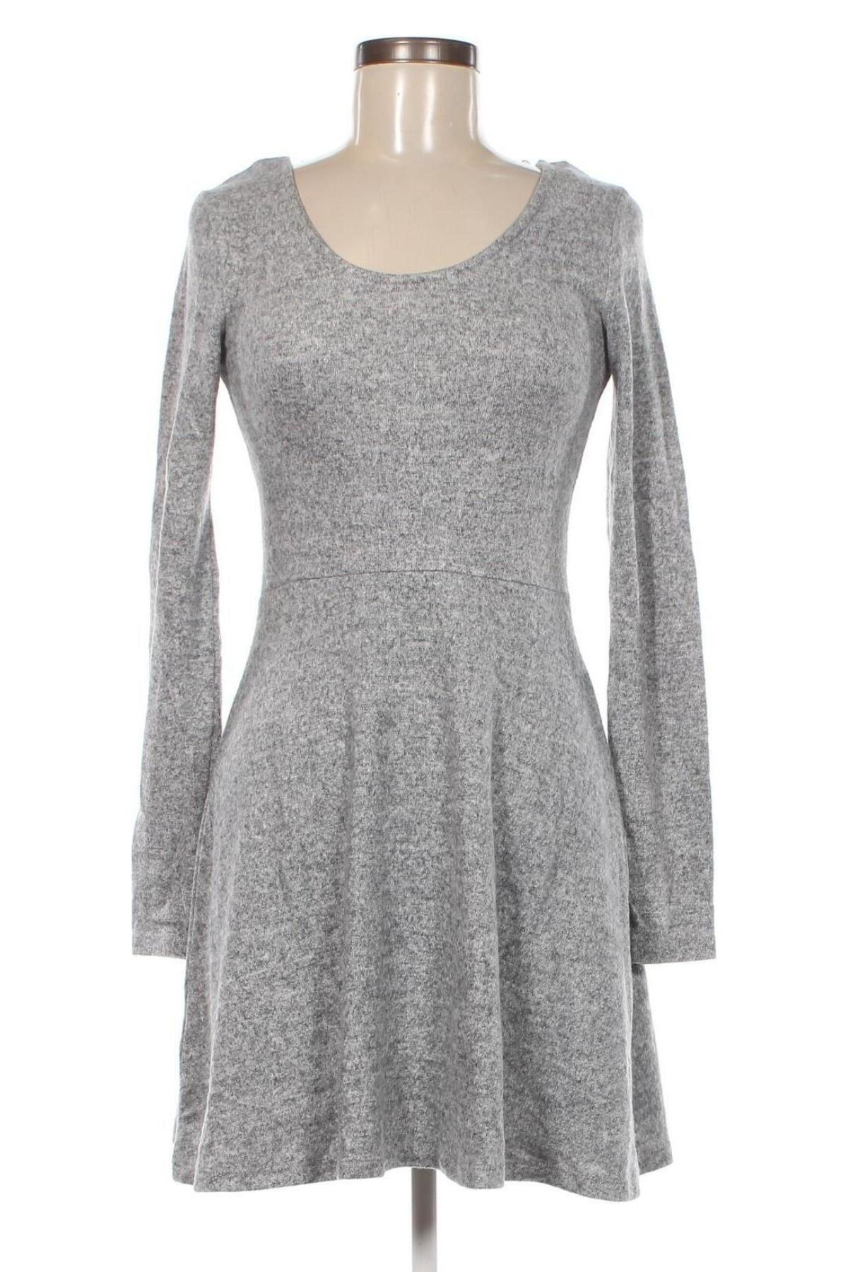 Kleid, Größe S, Farbe Grau, Preis 7,49 €