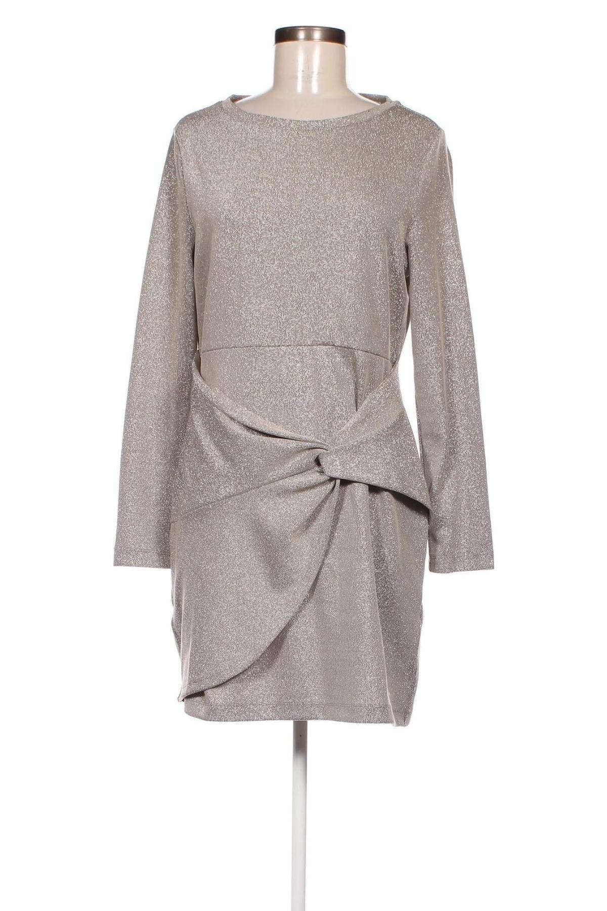 Kleid Esmara, Größe M, Farbe Silber, Preis € 2,49