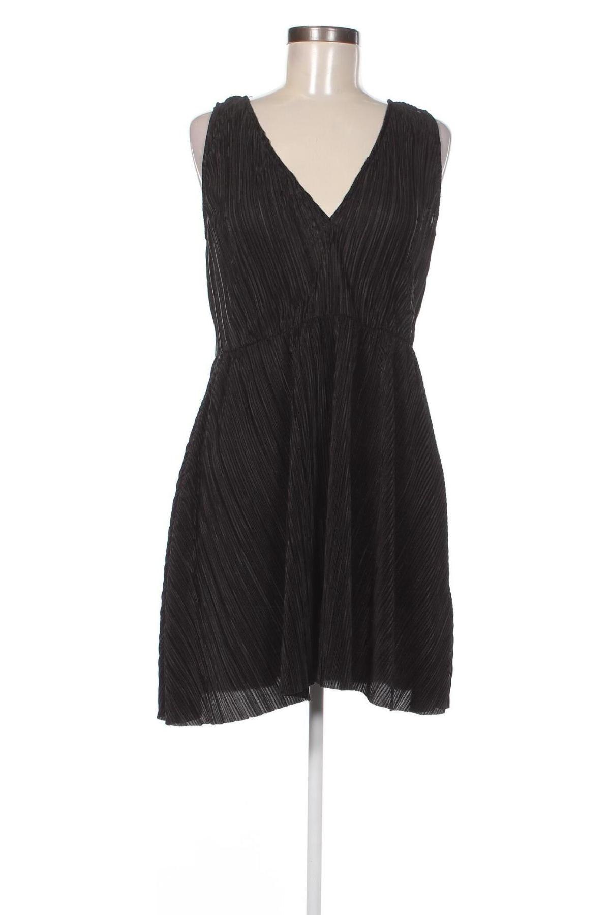 Šaty  H&M Divided, Veľkosť S, Farba Čierna, Cena  9,00 €