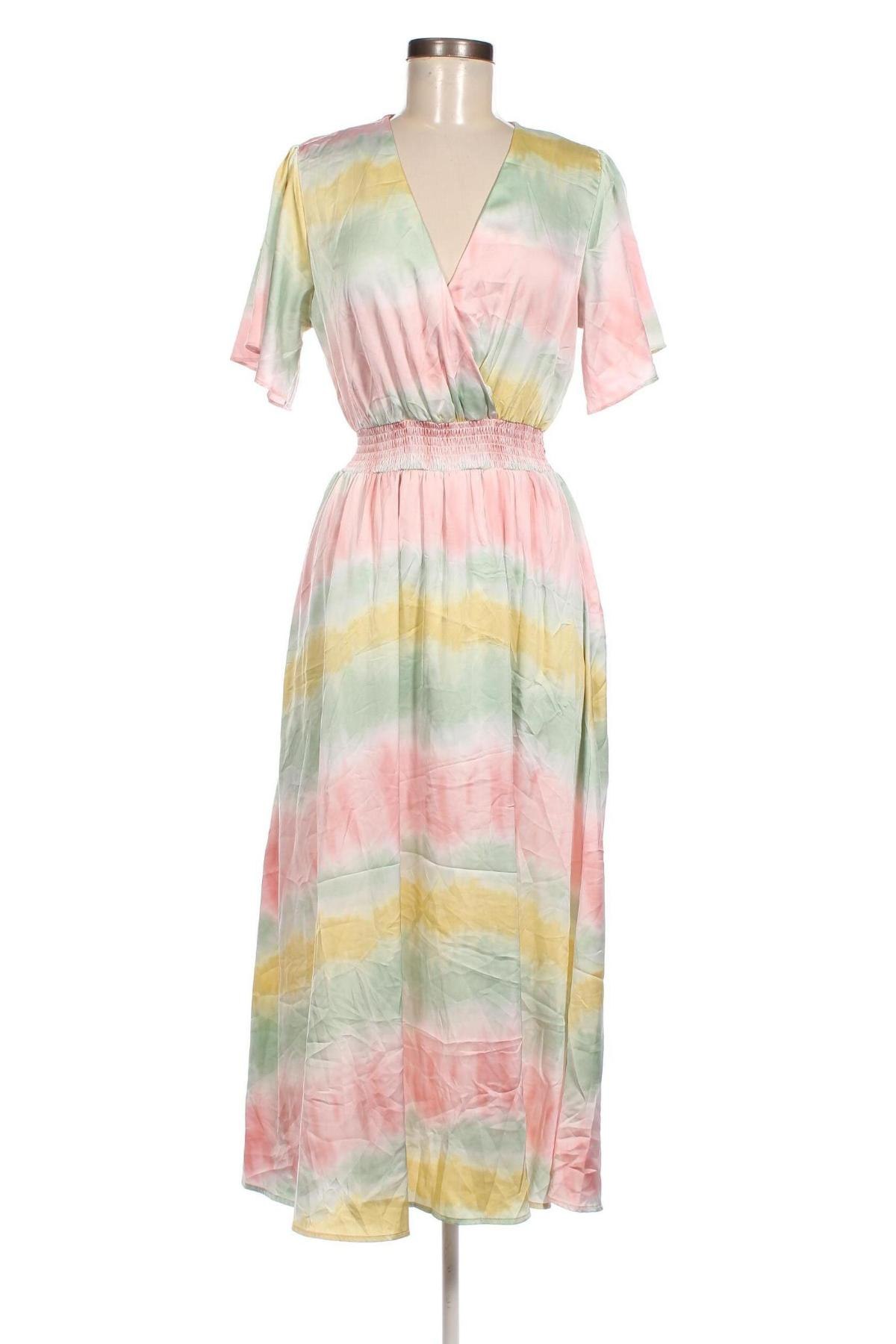 Rochie In April 1986, Mărime M, Culoare Multicolor, Preț 157,89 Lei