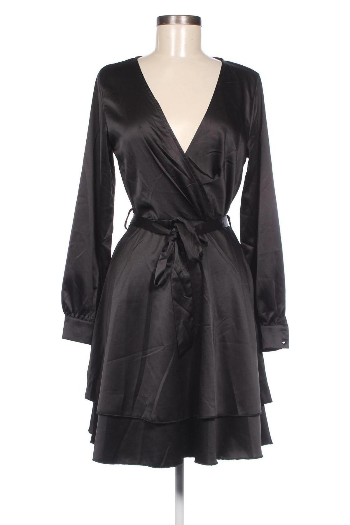 Kleid Sisters Point, Größe S, Farbe Schwarz, Preis 32,47 €
