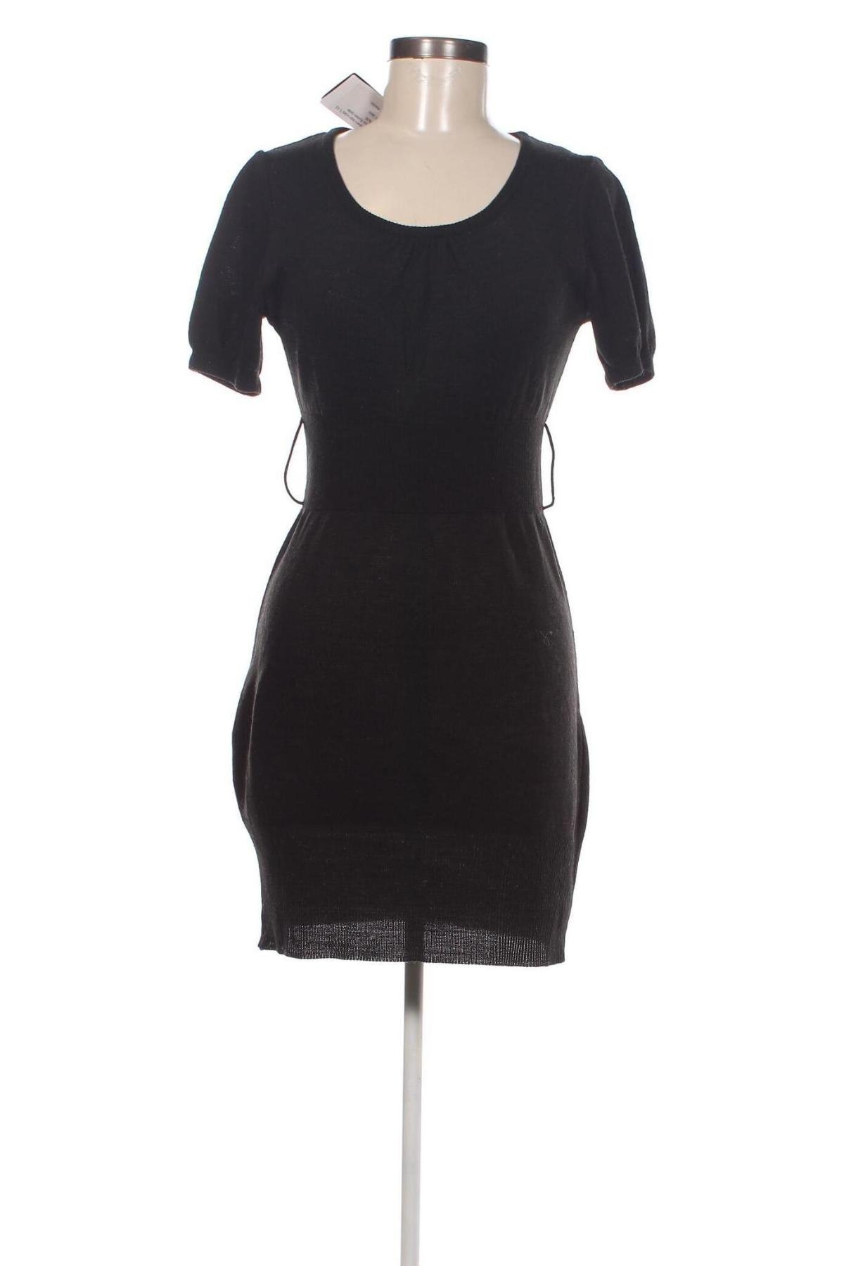 Rochie Trendyol, Mărime M, Culoare Negru, Preț 159,87 Lei