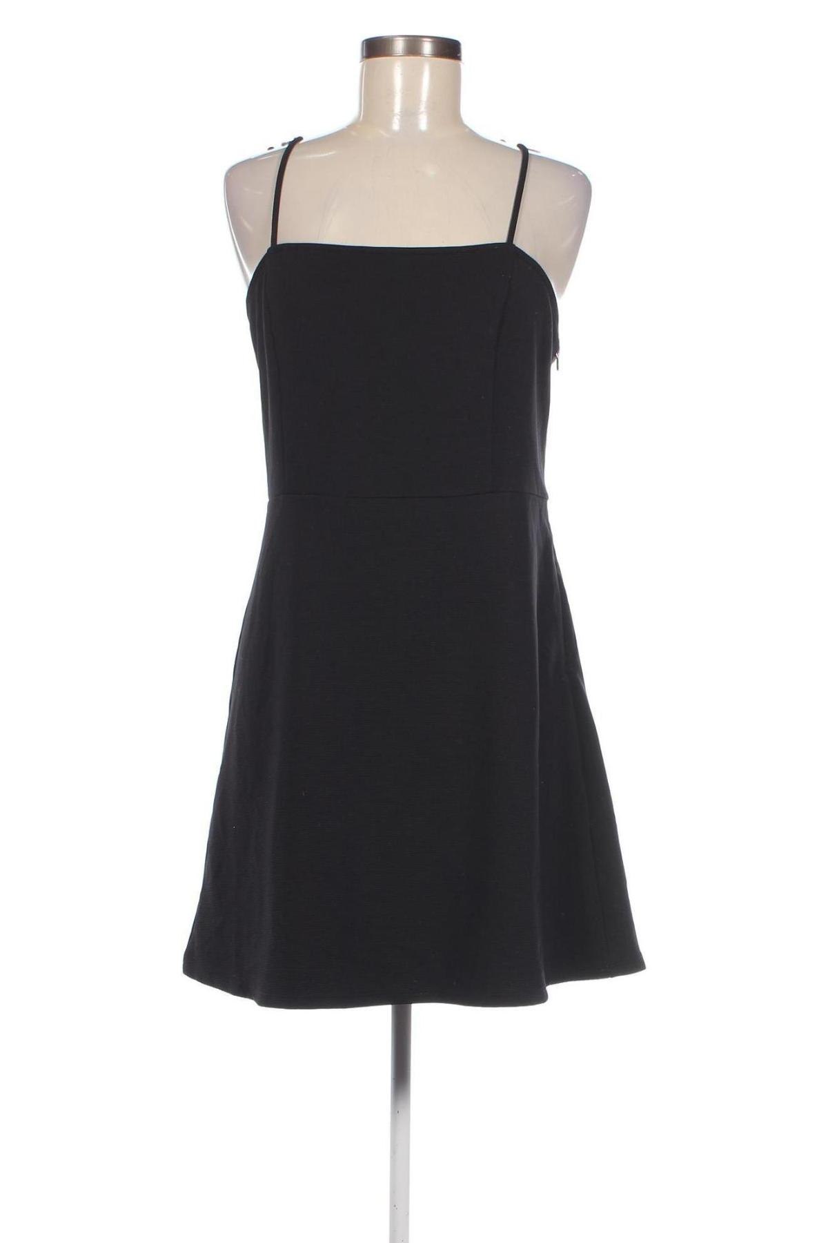 Kleid Urban Revivo, Größe XL, Farbe Schwarz, Preis 33,99 €