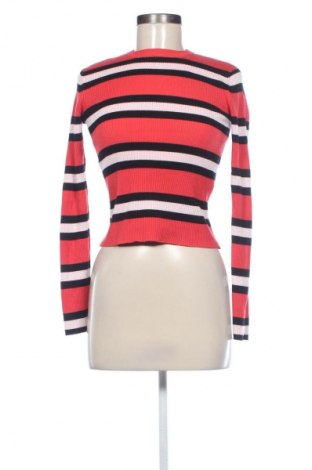 Dámská halenka Bershka, Velikost M, Barva Vícebarevné, Cena  309,00 Kč