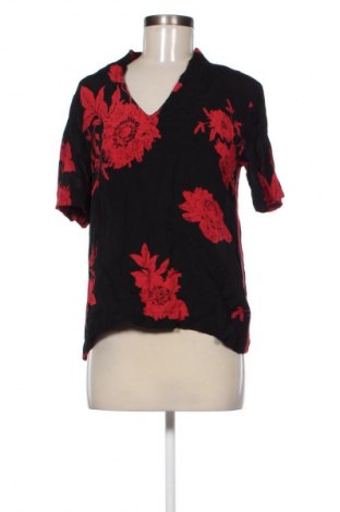 Bluză de femei Free Quent, Mărime M, Culoare Multicolor, Preț 73,97 Lei