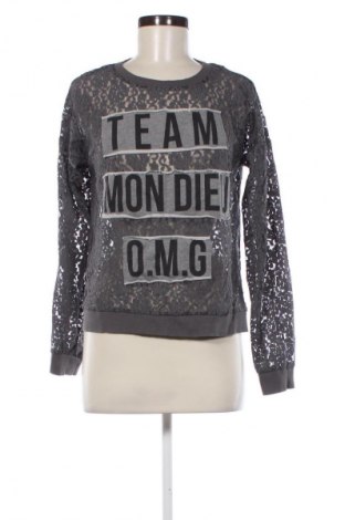Damen Shirt Gina Tricot, Größe M, Farbe Grau, Preis 10,23 €