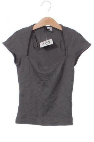 Damen Shirt H&M Divided, Größe XS, Farbe Grau, Preis € 9,72