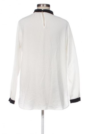 Damen Shirt Piazza Italia, Größe M, Farbe Weiß, Preis € 5,99