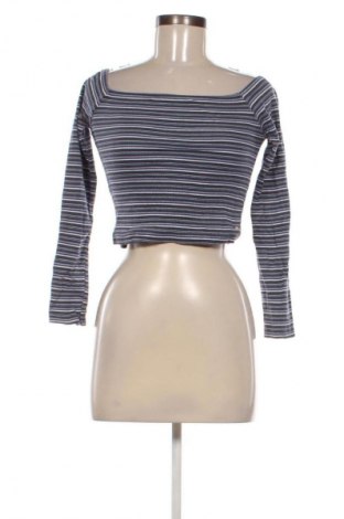 Dámská halenka Pull&Bear, Velikost M, Barva Vícebarevné, Cena  109,00 Kč