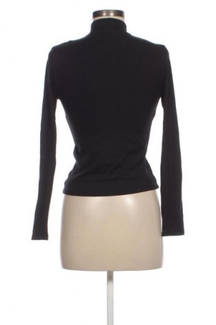 Dámská halenka Pull&Bear, Velikost M, Barva Černá, Cena  309,00 Kč