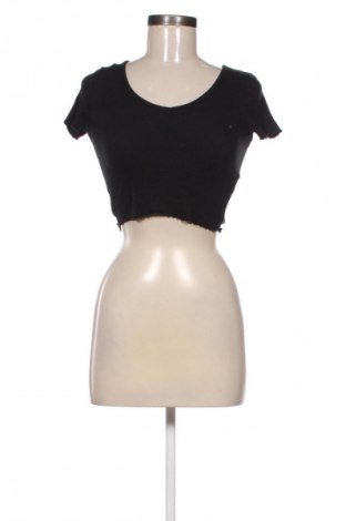Bluzka damska Pull&Bear, Rozmiar S, Kolor Czarny, Cena 44,77 zł
