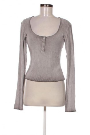 Bluză de femei SHYX x About You, Mărime M, Culoare Gri, Preț 261,99 Lei