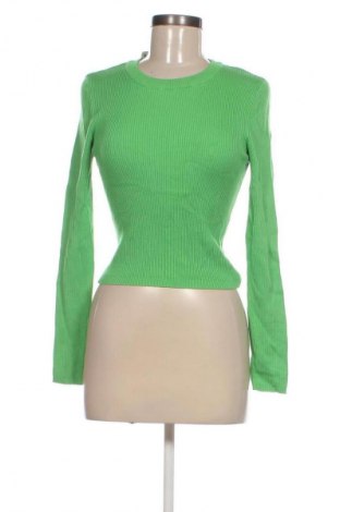 Damen Shirt Stradivarius, Größe M, Farbe Grün, Preis 13,99 €