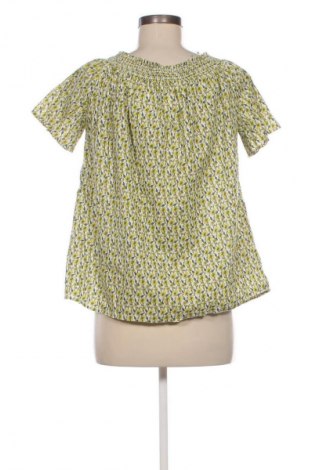 Damen Shirt United Colors Of Benetton, Größe M, Farbe Mehrfarbig, Preis 37,42 €